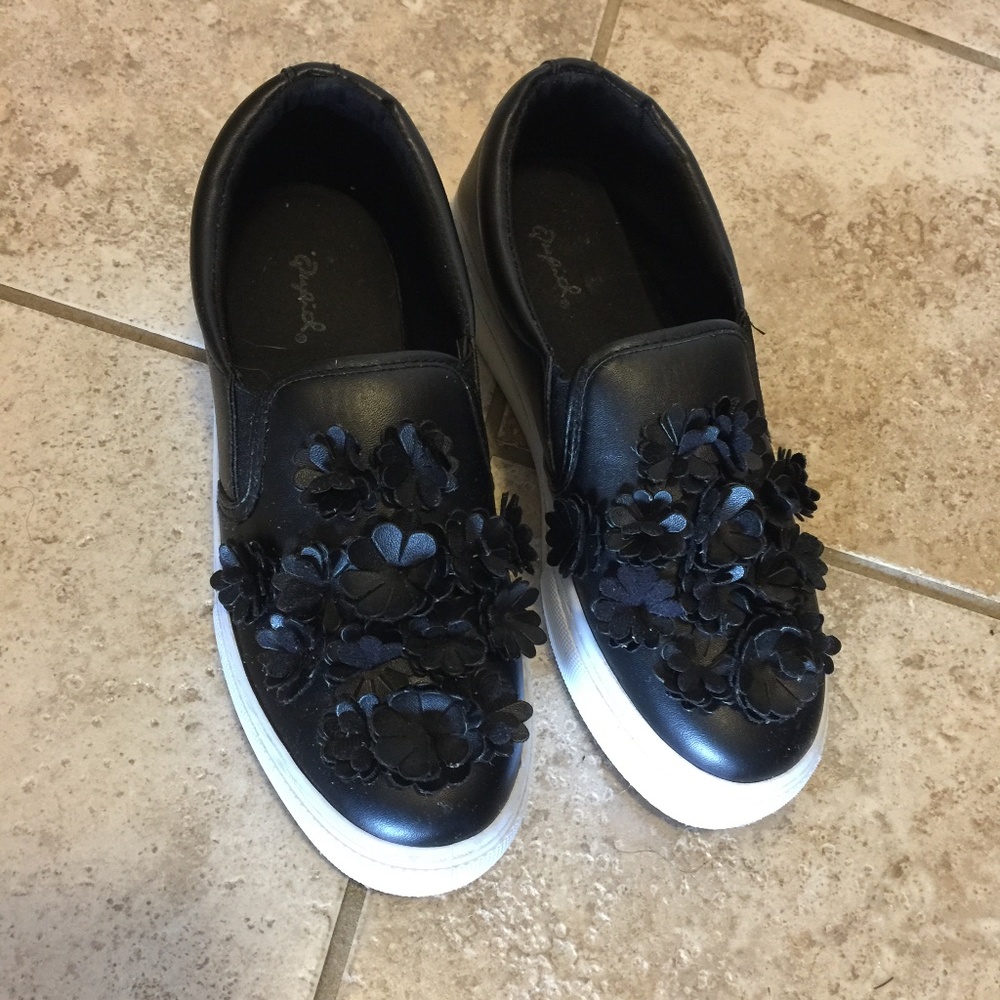 Platform Sneakers With 3D Flowers